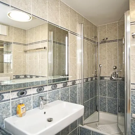 Meeresblickresidenzen Nr 34 Mit Sauna- Und Schwimmbadnutzung Im Ahoi Sellin Goehren (Ruegen)